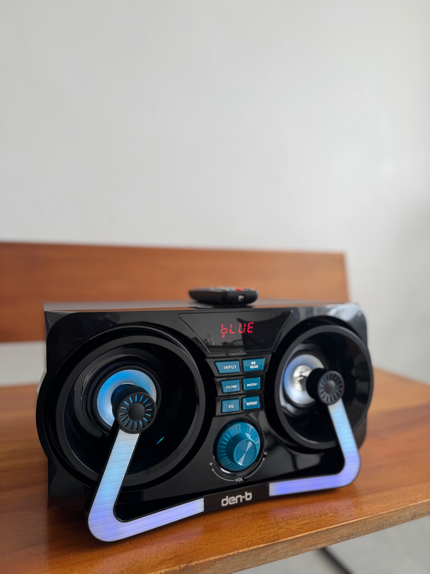 Den-B: SonicMove Portable Bluetooth Speaker for Home & Travel