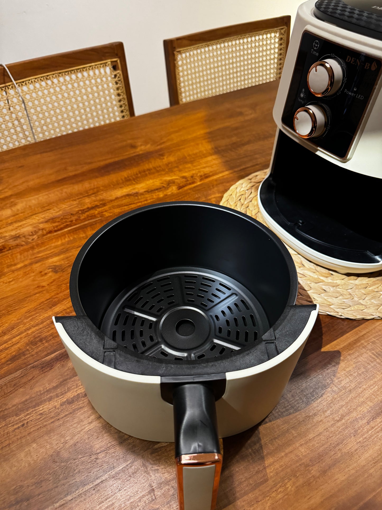 Den-B Easy Living Air Fryer - 7L Extra Large Capacity